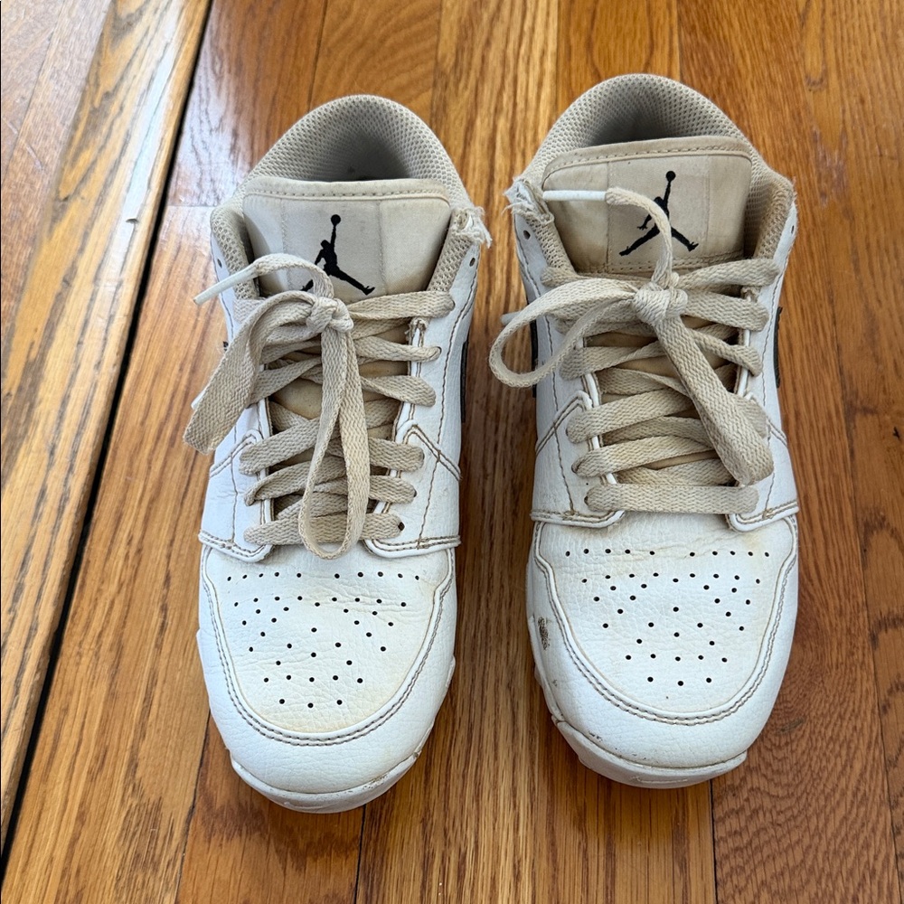Jordan Kids Cream Sneakers
